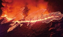 용암 솟구치고, 시뻘건 하늘…아이슬란드 화산 폭발