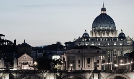 [해외 종교 칼럼&기사 Review] 바티칸은 또 다른 홀로코스트를 지지하는가?