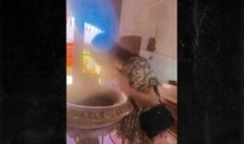 [나침반] 블로거 ‘성수’에 침 뱉는 영상 공개, 대주교 “신과의 교감 위험에 빠뜨린다”…신과의 교감이 물에 있다는 걸까, 소금에 있다는 걸까? 外