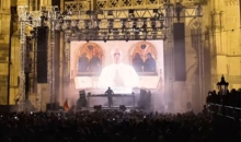 ‘DJ 사제’ 코시체 성당 앞 레이브 행사 개최