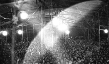 “향취에 몸이 시원해지고 공중에 떠 있는 듯해”