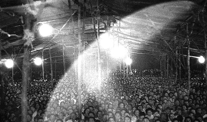 “향취에 몸이 시원해지고 공중에 떠 있는 듯해”