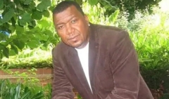 [나침반]  한 가정집 뒷마당 간이 수영장에서 ‘침수식 세례’ 진행, 세례받던 남성 사망外