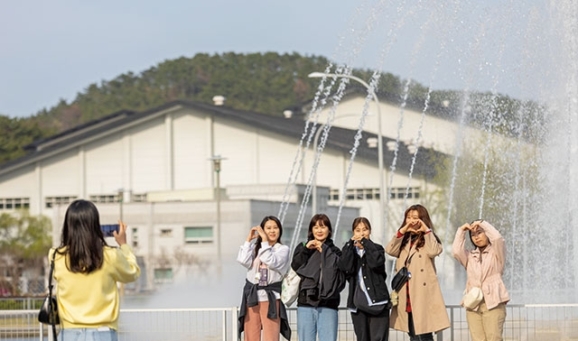 행복을 담은 4월의 선물